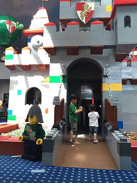 Lego Castle. 樂高城堡。