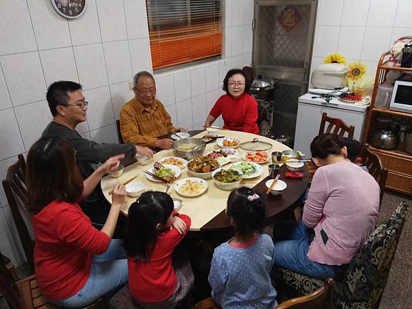 狗年年夜飯