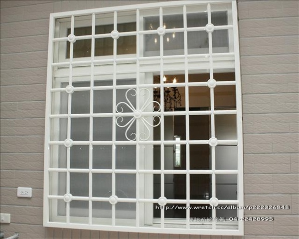 經典方格造型鍛造窗(白)0231