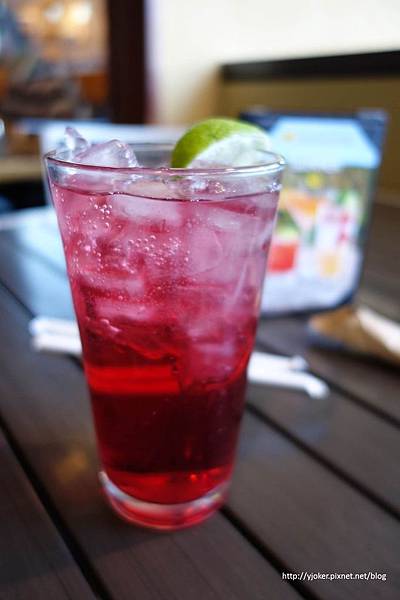 hollywood_raspberry_soda