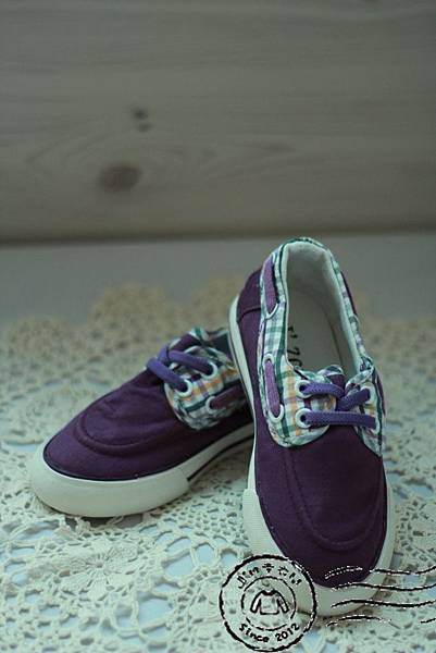 D0001深紫格紋休閒鞋(已出售)