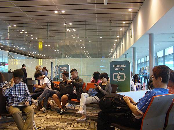 2016.1.3  Day4  3.新加坡樟宜機場-中華航空