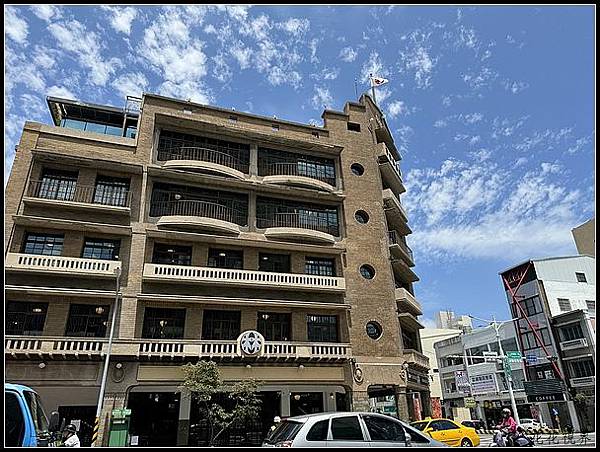 三升四暑假環島Day3~台南林百貨 三升四暑假環島Day3~台南林百貨