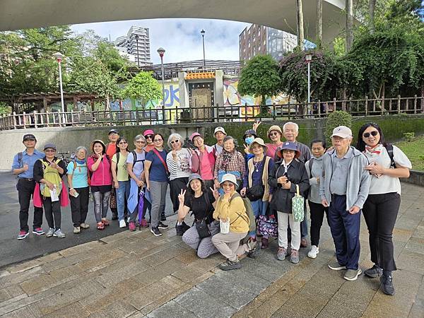 新店開天宮、碧潭、新店義民廟公益參訪導覽隨筆(2025.11