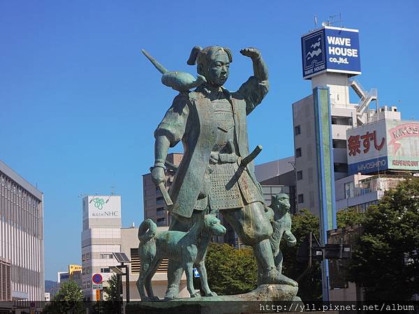 【岡山】後樂園、岡山城、吉備糰子 桃太郎像