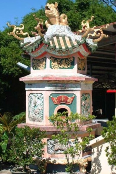 085美濃龍肚里茶頂山天雲宮敬字亭