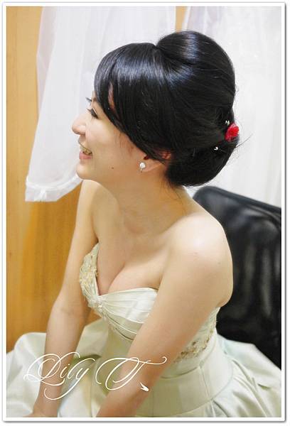 台北新娘秘書 Lily T bridal hair and makeup