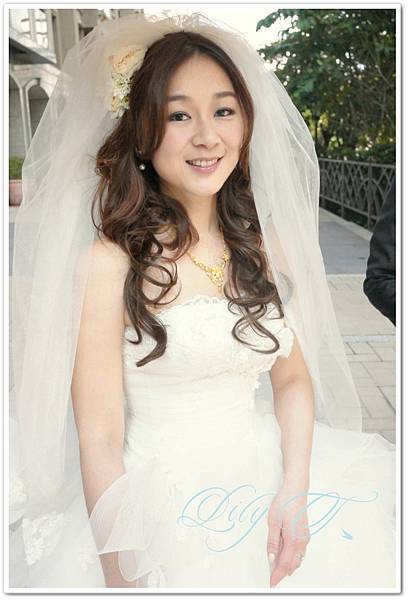 台北新娘秘書整體造型 Bridal hair& makeup 自肋婚紗 白紗造型