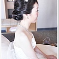 台北新娘秘書左永立 新娘白紗編髮造型 Bridal hair and makeup