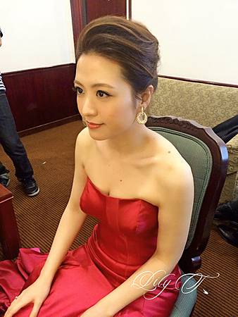 台北新娘秘書Lily左永立 韓式新娘造型 自助婚紗造型 新娘化妝造型 海外新秘服務 林莉婚紗