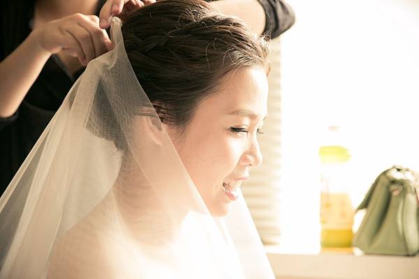 台北新娘秘書Lily左永立 韓風新娘典雅婚紗造型 韓式新娘造型 自助婚紗造型  新娘化妝造型 海外新秘服務 整體時尚彩妝造型 台北國賓大飯店 