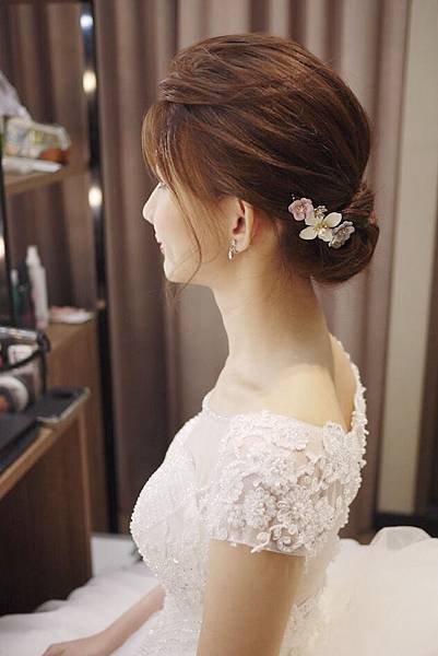 台北新秘推薦 新娘宴客造型 韓風新娘盤髮 新娘化妝髮型 婚禮造型風格 海外婚禮婚紗新秘 個人彩妝教學 新娘包頭 bridalhair bridalmakeup 台北新秘推薦 新娘宴客造型 韓風新娘盤髮 新娘化妝髮型 婚禮造型風格 海外婚禮婚紗新秘 個人彩妝教學 新娘包頭 bridalhair bridalmakeup