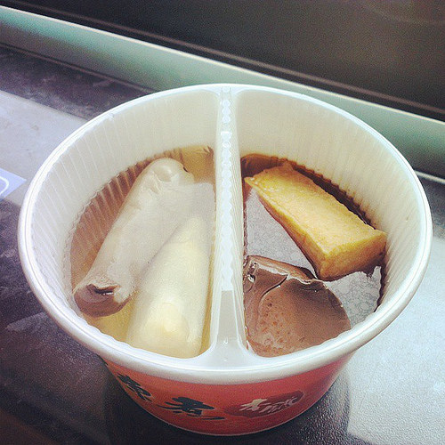 全家便利商店的鴛鴦關東煮。