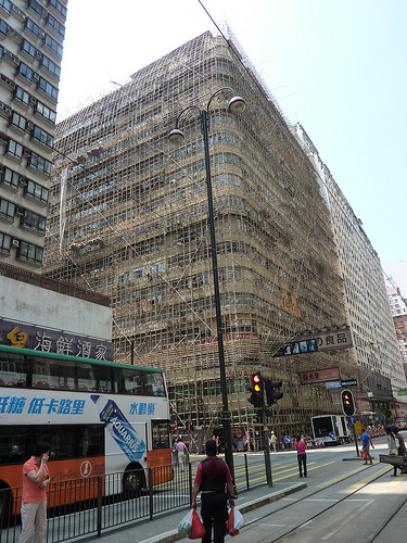 201109 HK。香港的竹棚架。鷹架