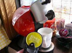 Dolce Gusto 咖啡機 (日本7-11限賣)