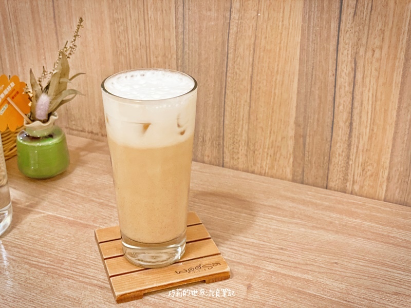 woosaパンケーキ屋莎鬆餅屋 || 下午茶就來一份軟綿綿的日式雲鬆餅吧 (台中大遠百3樓)