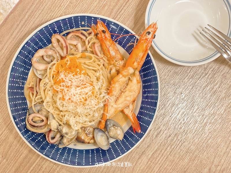 woosaパンケーキ屋莎鬆餅屋 || 下午茶就來一份軟綿綿的日式雲鬆餅吧 (台中大遠百3樓)