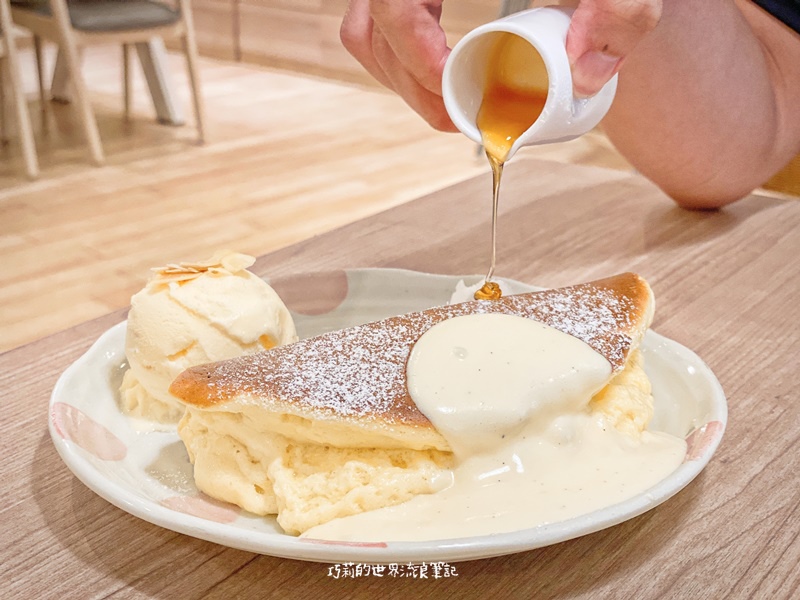 woosaパンケーキ屋莎鬆餅屋 || 下午茶就來一份軟綿綿的日式雲鬆餅吧 (台中大遠百3樓)