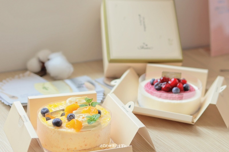 2021台中母親節蛋糕推薦 杏屋乳酪蛋糕 Young‧漾 疼愛-覆盆子雙層重乳酪 2021台中母親節蛋糕推薦 || 台中在地10家人氣母親節蛋糕推薦懶人包