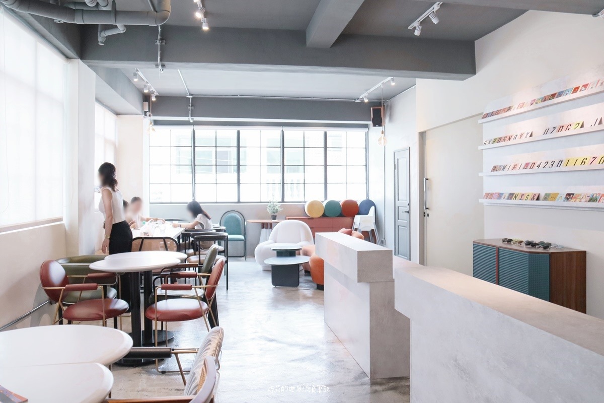 AT THREE CAFE | 勤美巷弄的人氣咖啡館,招牌寬扁麵還有限量甜點都不能錯過!