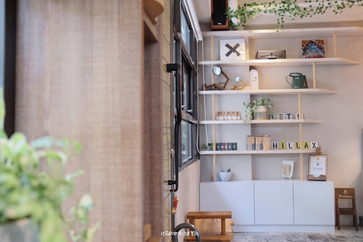 AT THREE CAFE | 勤美巷弄的人氣咖啡館,招牌寬扁麵還有限量甜點都不能錯過!