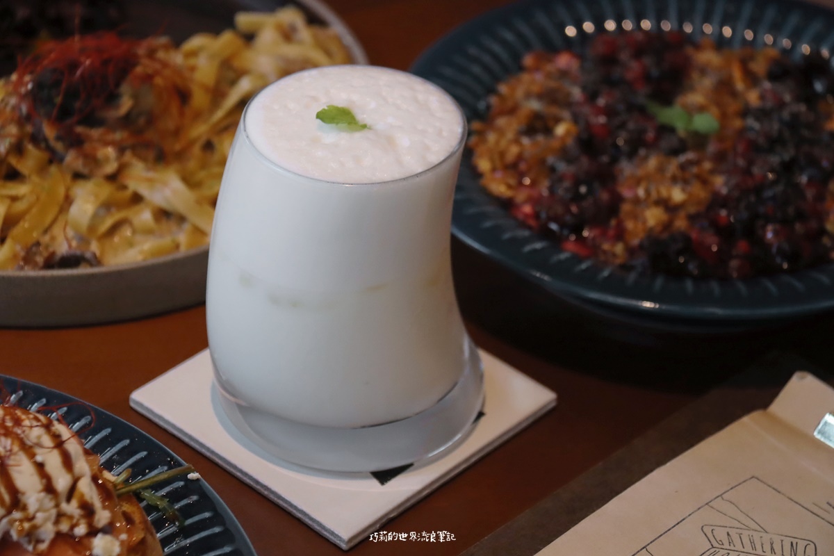 AT THREE CAFE | 勤美巷弄的人氣咖啡館,招牌寬扁麵還有限量甜點都不能錯過!