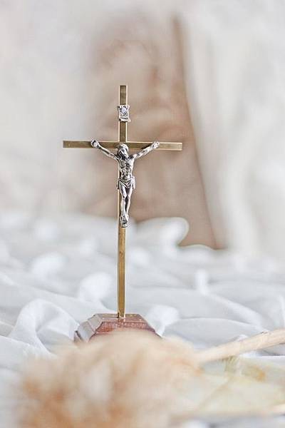 crucifix-792117_960_720.jpg