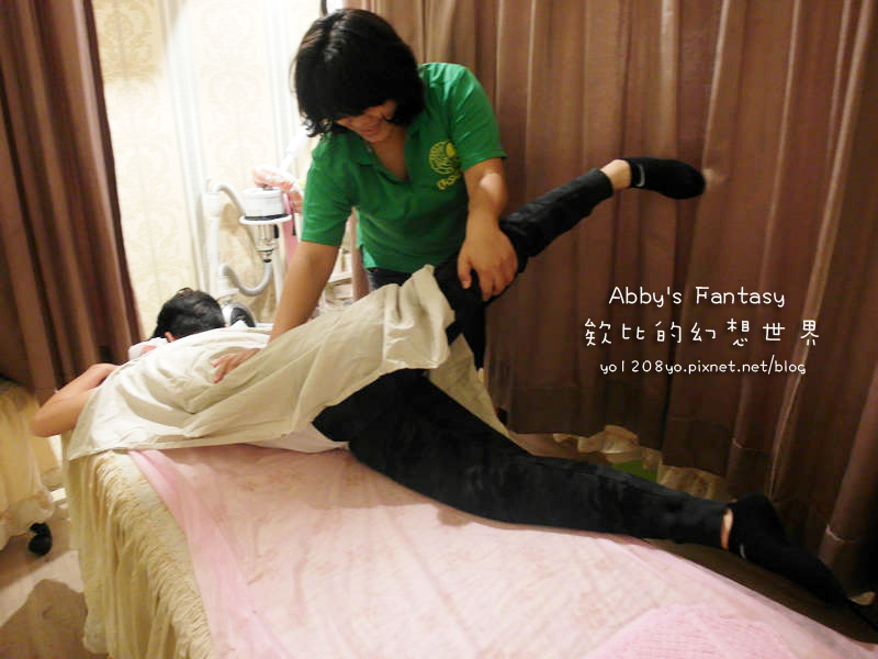 FUN輕鬆清大店 放輕鬆金山店 新竹按摩推薦 經絡按摩 指壓 油壓 價格平價 CP值高 好停車 靠近新竹科學園區 竹科按摩 金山街養身館 附價目表 (31).jpg