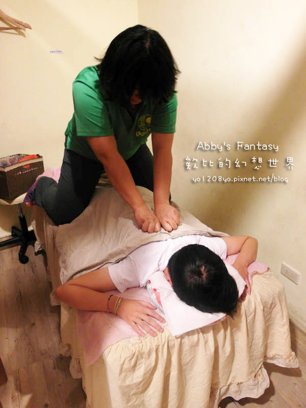 FUN輕鬆清大店 放輕鬆金山店 新竹按摩推薦 經絡按摩 指壓 油壓 價格平價 CP值高 好停車 靠近新竹科學園區 竹科按摩 金山街養身館 附價目表  (32).jpg