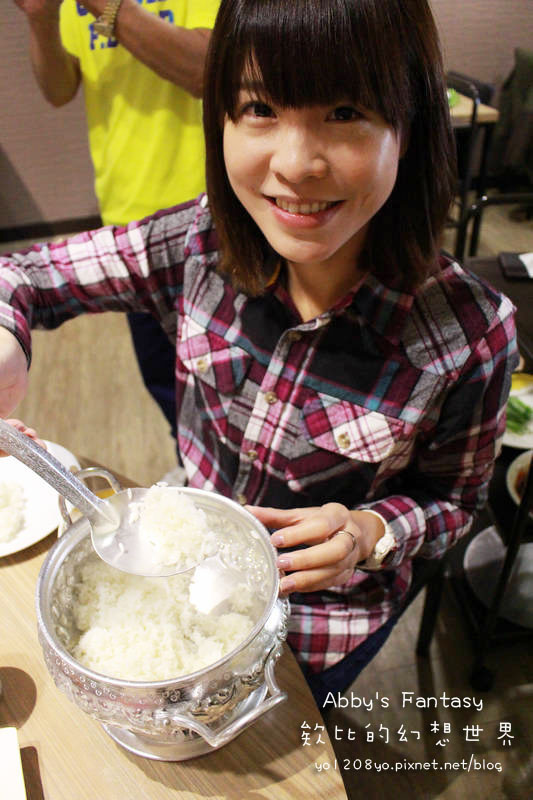 桃園中壢美食推薦 土鍋子泰式料理 泰式陶甕火鍋 道地的泰式陶土火鍋 涼拌青木瓜 打拋豬　泰式涼拌花枝 金錢蝦餅 老虎的眼淚 泰式嘎拋豬 泰式酸辣鍋 香茅鍋 番茄鍋 咖哩椰奶 泰國空運來台  泰國在地安心食材 不油膩 (12).jpg