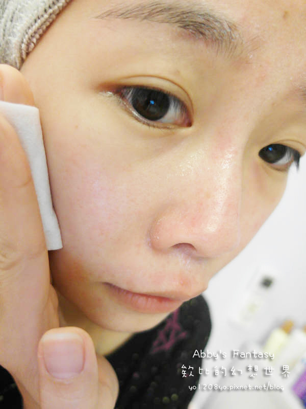 Abby's Fantasy 欸比的幻想世界 牛爾美妝教主 NARUKO 紅薏仁毛孔收斂雪肌粉露 (15).jpg