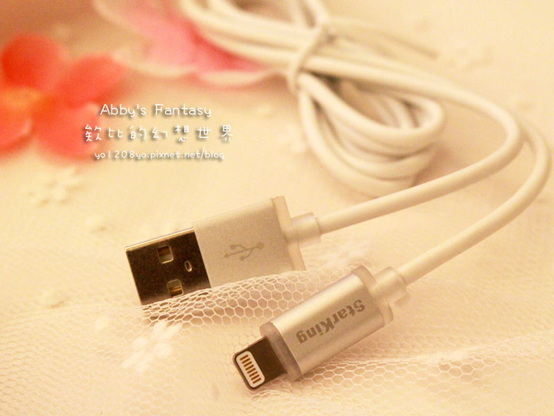 果粉們絕不能錯過的精品配件！ Starking Apple LED 智慧型充電傳輸線  Abby's Fantasy 欸比的幻想世界 (2).jpg