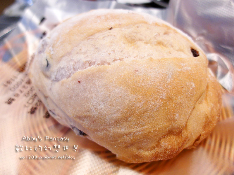 比臉還大的麵包• 歌 Bread Song Bakery ❤ 板橋麵包美食 悠閒的下午時光 近板橋435藝文特區   Abby's Fantasy 欸比的幻想世界   (7).jpg