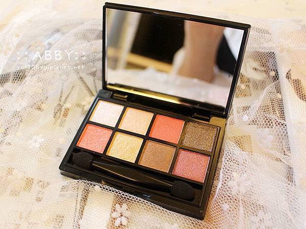 任何style都通用的無敵眼影盤→MKUP 美咖薔薇微醺八色眼影盤←飽和顯色好上手 ❤ ABBY欸比推薦 (3).jpg 任何style都通用的無敵眼影盤→MKUP 美咖薔薇微醺八色眼影盤←飽和顯色好上手 ❤ ABBY欸比推薦 (3).jpg