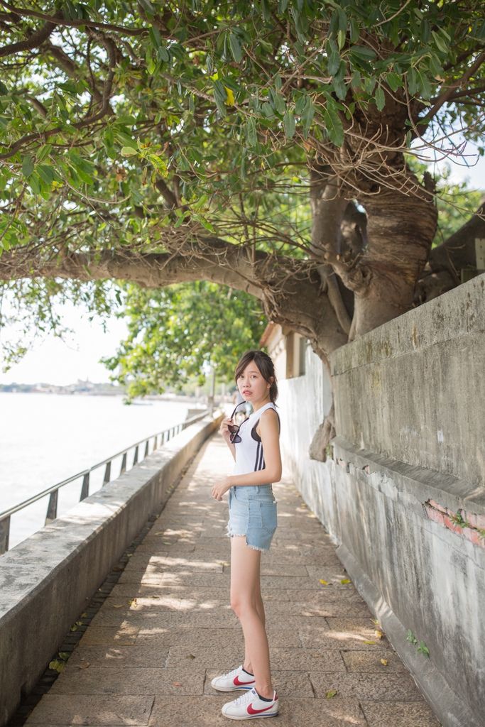 台北淡水外拍一日遊 IG打卡景點 FB必拍照打卡 網美最愛餐廳 美食 公雞咖啡 北海岸 北台灣 五福宮 林口牛水坑 懶人包 長堤 欸比 (10).jpg