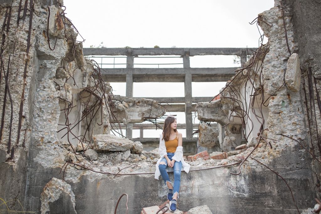 基隆IG打卡景點懶人包－阿根納造船廠遺址%26;潮境公園(飛天掃把)%26;中正陸橋%26;象鼻岩%26;網美祕境%26;和平島%26;正濱漁港彩色屋~欸比 (13).jpg