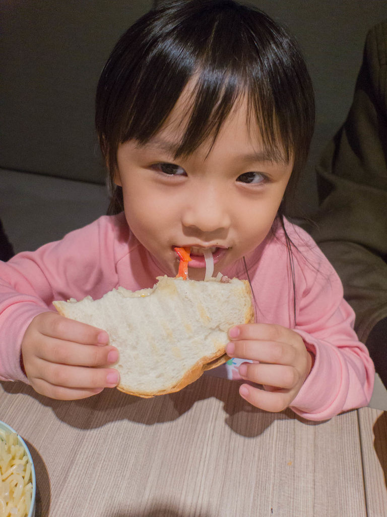 桃園【Moi cafe桃園統領店】2人精緻套餐，早午餐＋各式義大利麵燉飯＋招牌鬆餅＋飲品 (32).jpg