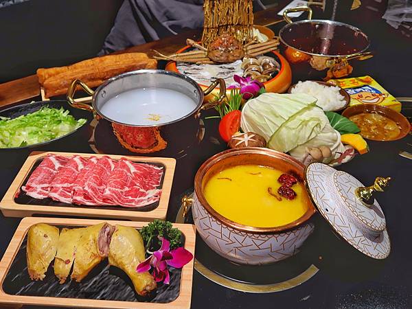 蘆洲必吃火鍋【蔡記隆府龍頭寺老灶火鍋】冬天暖胃推薦✨