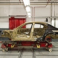 【新聞照片二】BMW專業鋁合金車身維修技術.jpg