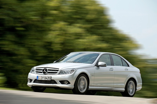 Mercedes-Benz C220 CDI BlueEFFICIENCY.jpg