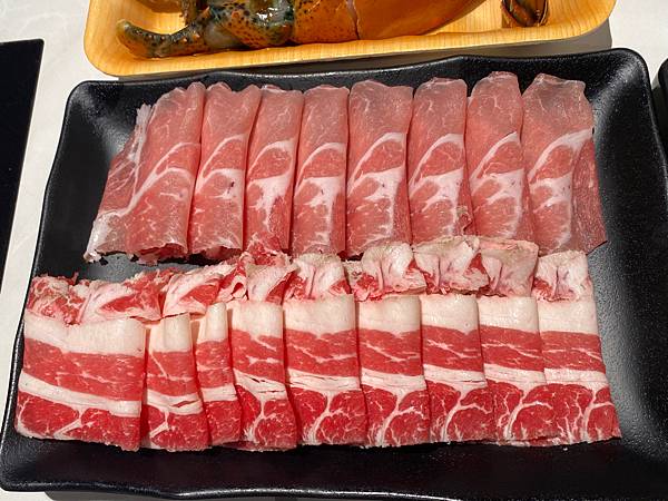 肉肉們特寫│信義高檔火鍋 @沐樺頂級肉品火鍋超市