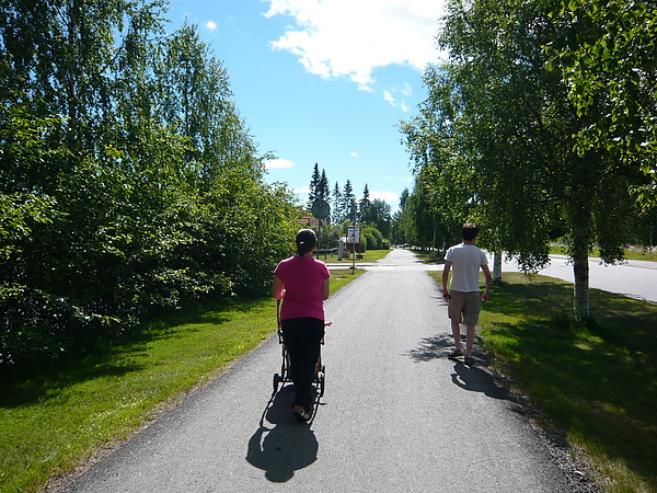 散步去附近的超級市場