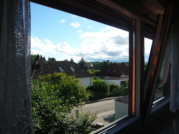 來到Rothenburg 住了可愛的民宿 在老城的外圍  不過走路五分鐘就會到老城正中心