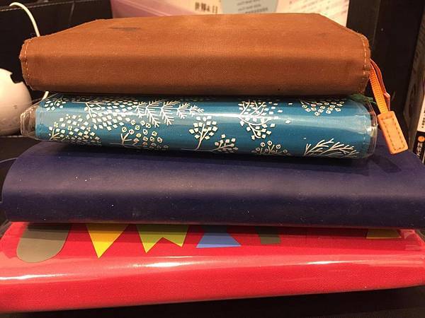 四本手帳.jpg 四本手帳.jpg