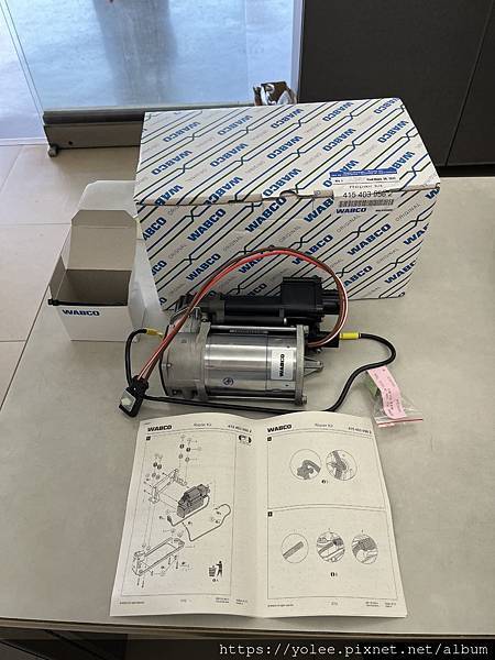 BMW F02 740Li 空氣懸吊空氣壓縮機更換