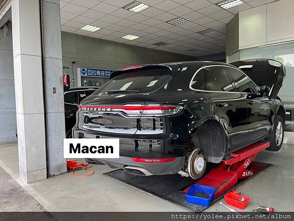 PORSCHE Macan 後來令片更換