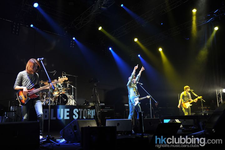 cnblue_8_20120108_1110455874.jpg