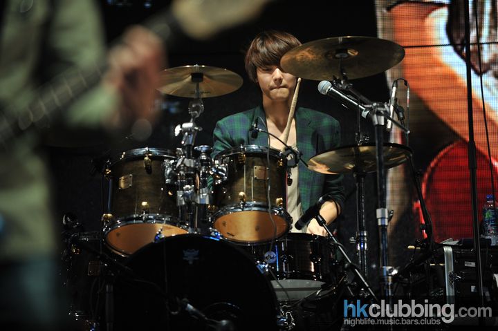 cnblue_12_20120108_1431914327.jpg