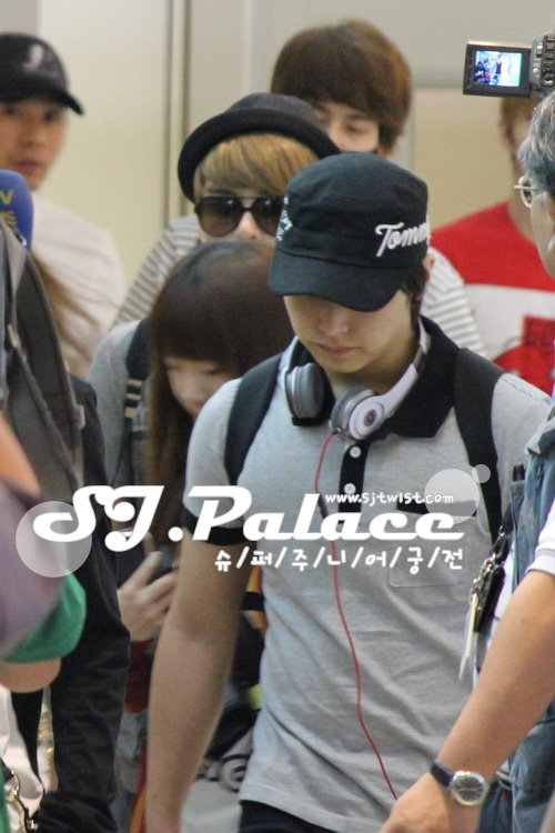 110606 SJ-M 桃園機場接機 06.jpg