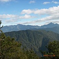 池有山眺望中央尖山